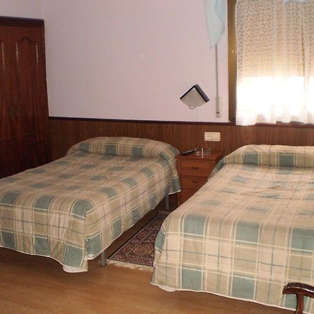 Hostal Hilton Бургос Экстерьер фото