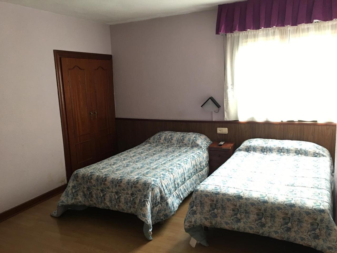 Hostal Hilton Бургос Экстерьер фото