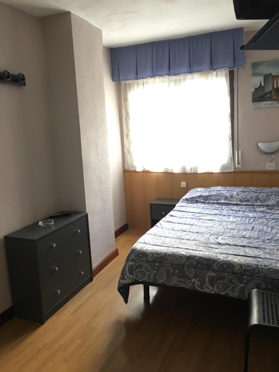 Hostal Hilton Бургос Экстерьер фото